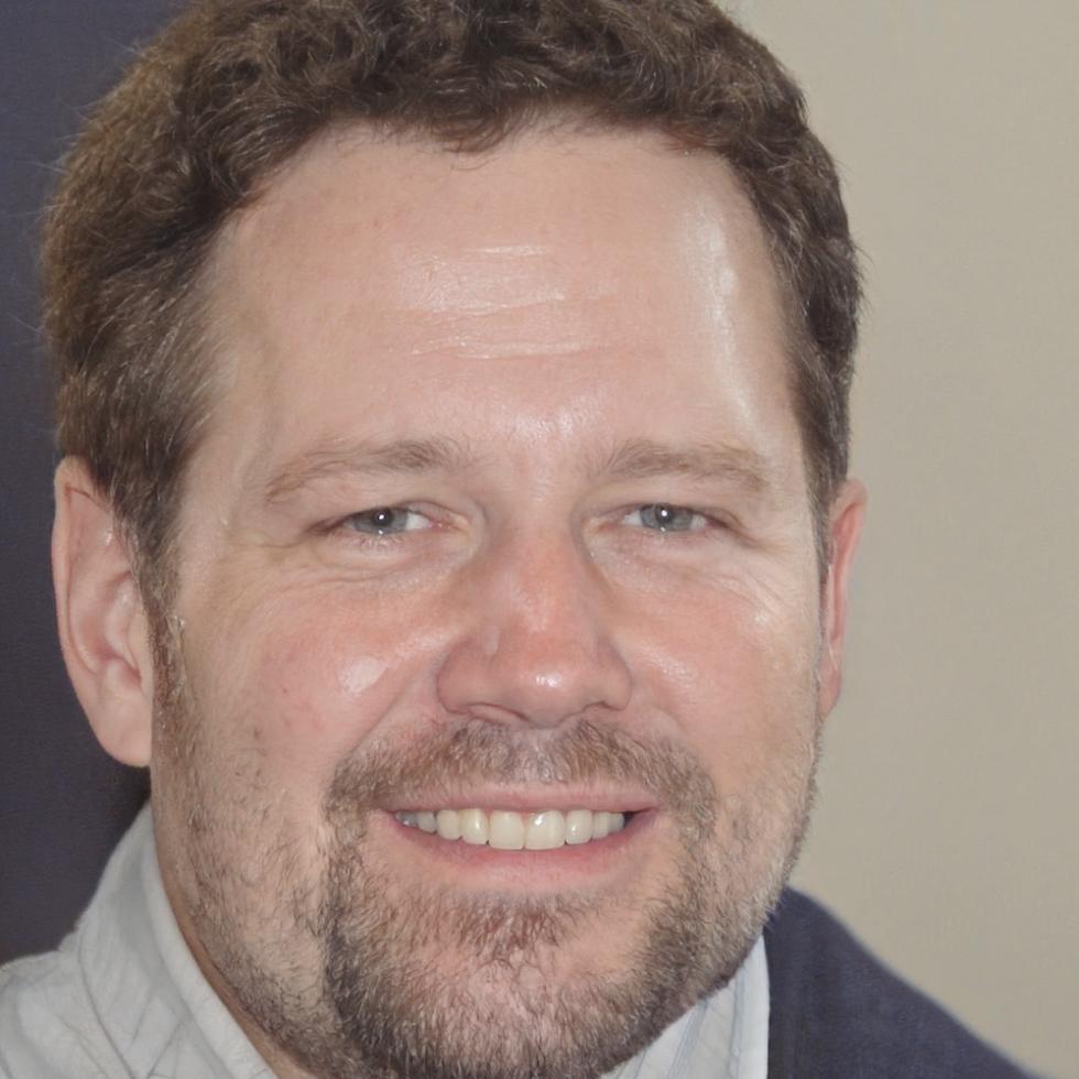 Dr. Miguel Fernández, Director de Bienestar Mental